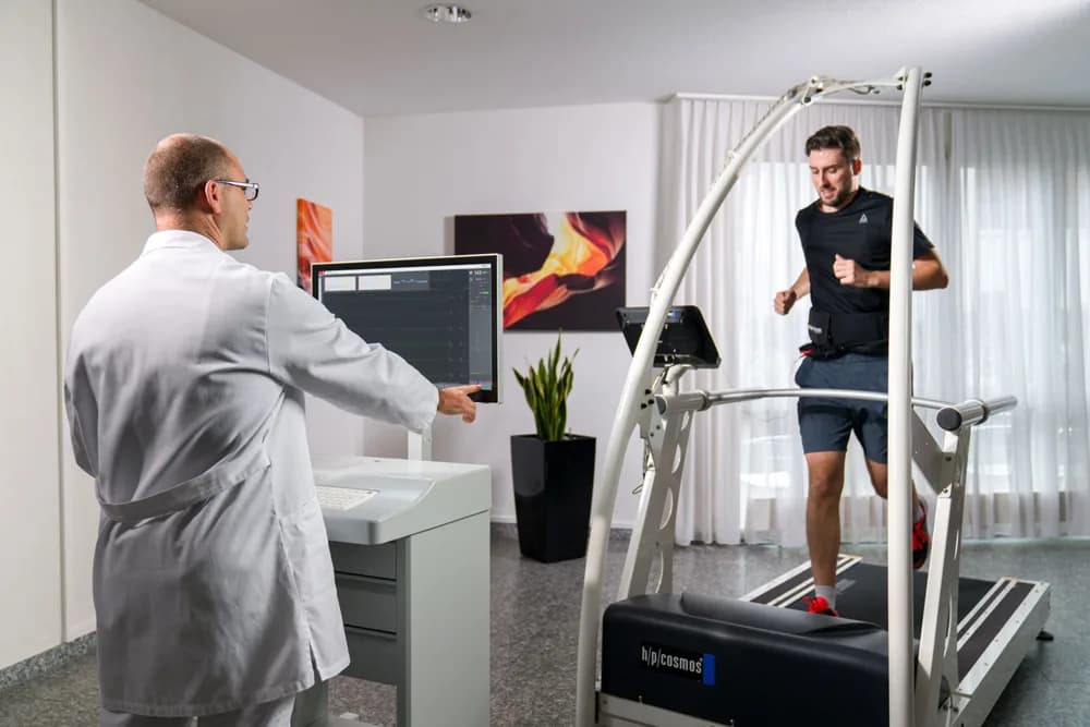 SCHILLER CARDIOVIT CS-300 — Yuklama EKG tizimi