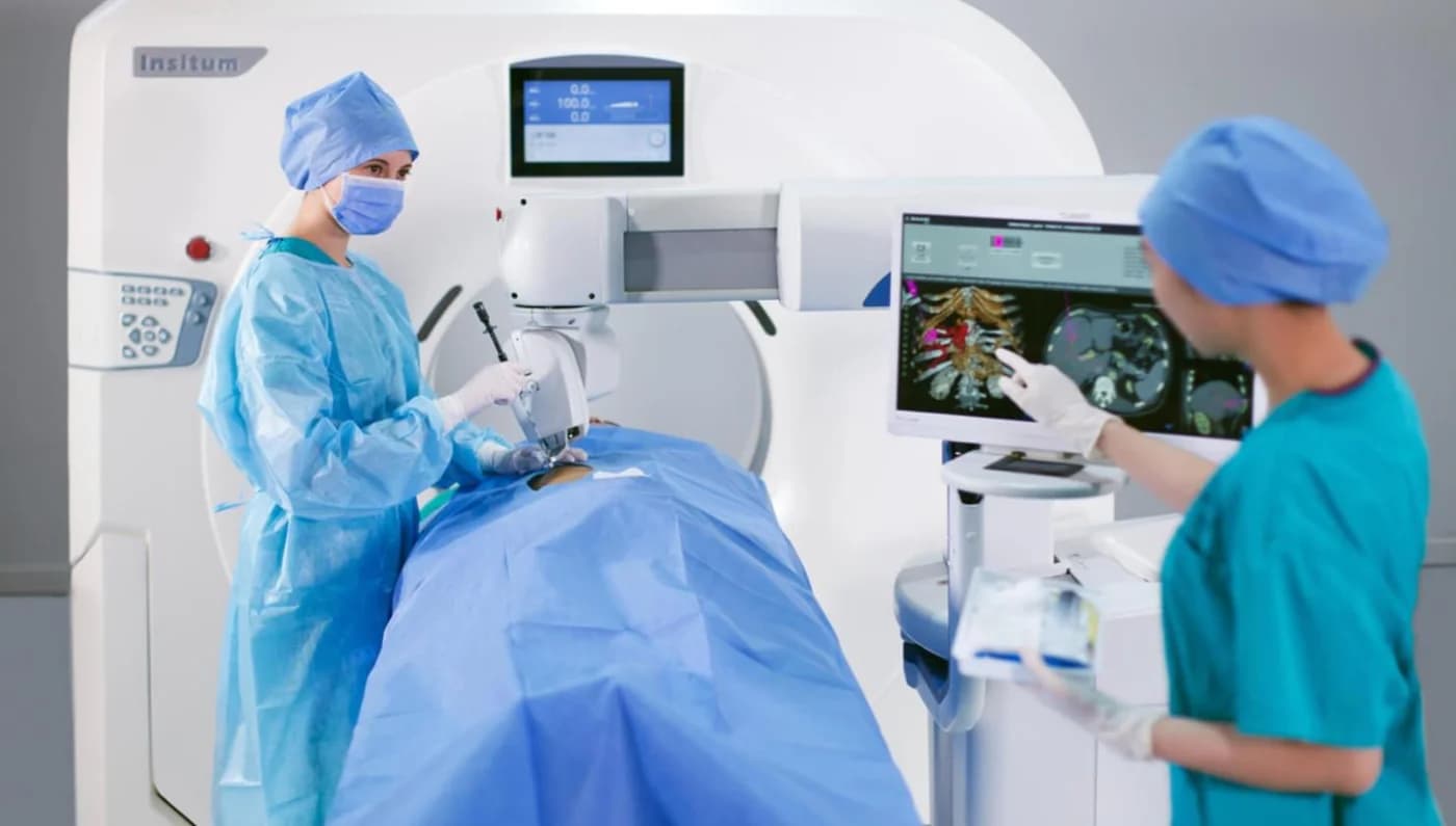 Robot Navigation CT System — Kompyuter tomografi (KT)
